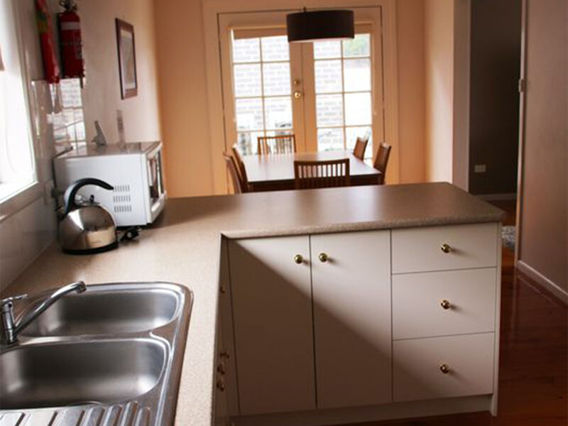 Kitchen - 3 Bedroom House - Geelong Apartments
